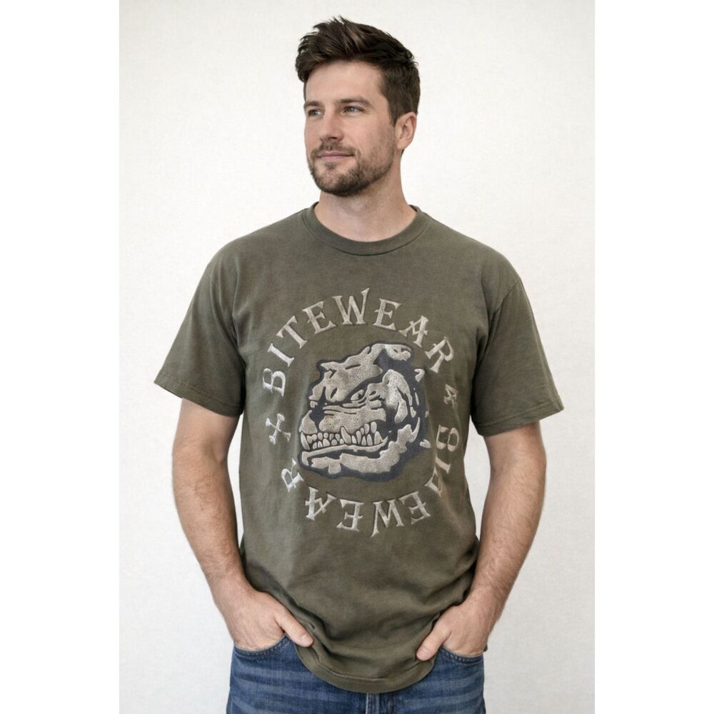 Bite Wear x Dawg Dawg Bulldog Graphic T-Shirt Military Green Made in USA Men’s M